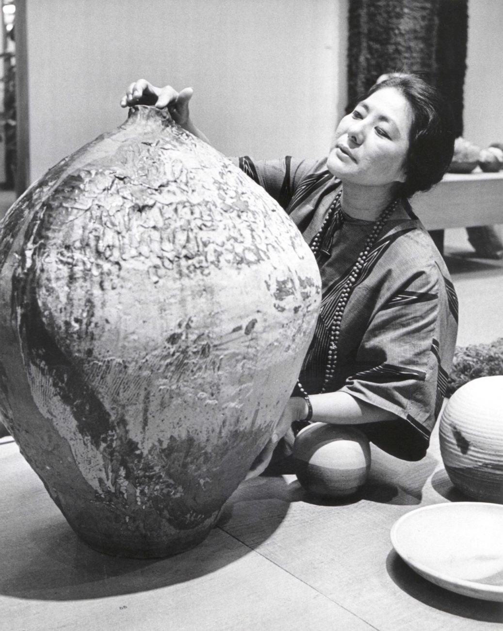Toshiko Takaezu (1922 - 2011) - photo 1